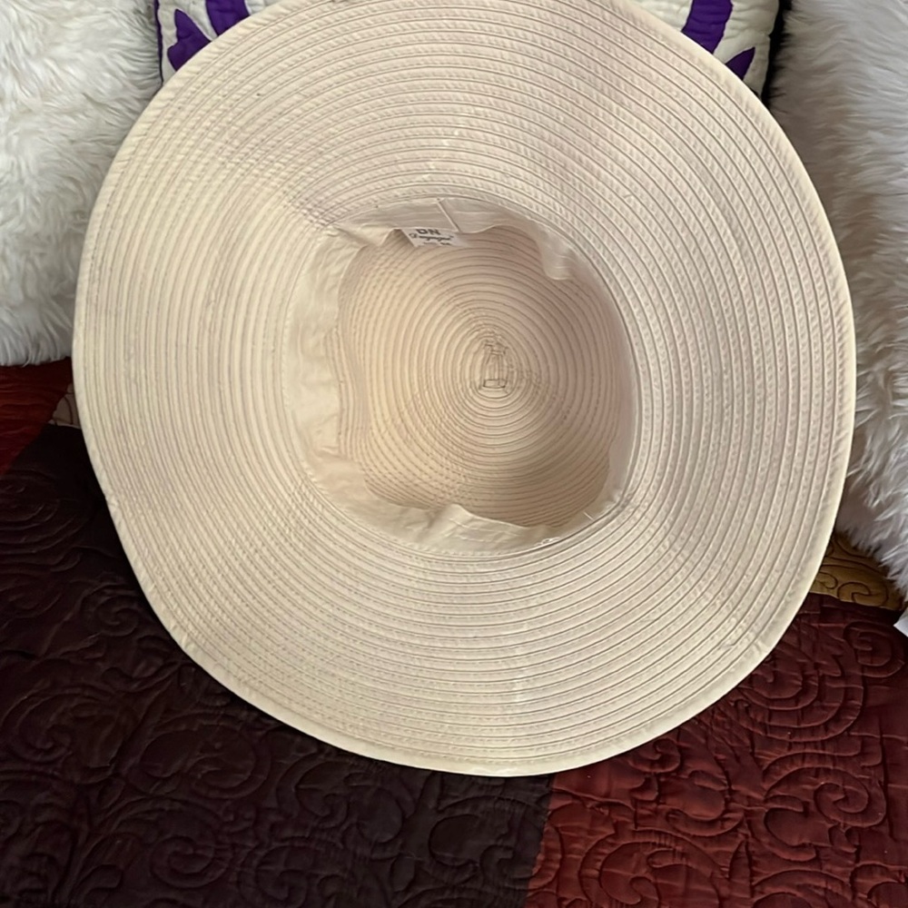 Cream Felt Wide-Brim Hat with Botanical Design.  NWOT - Picture 7 of 7